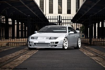 Автостекла Nissan 300ZX Z32 c установкой в Москве